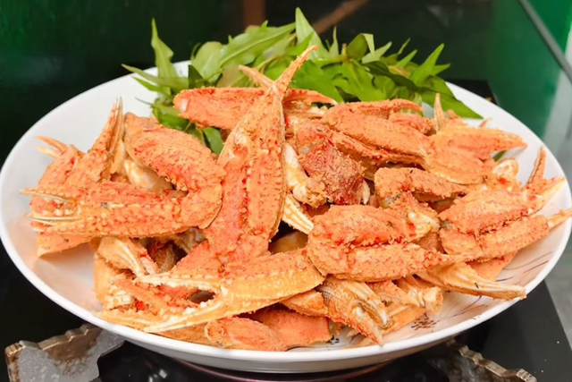 Càng ghẹ rang muối Càng ghẹ rang muối