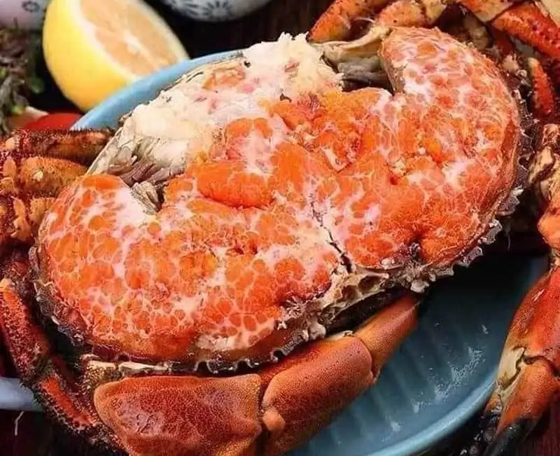 Cua nâu hấp siêu gạch