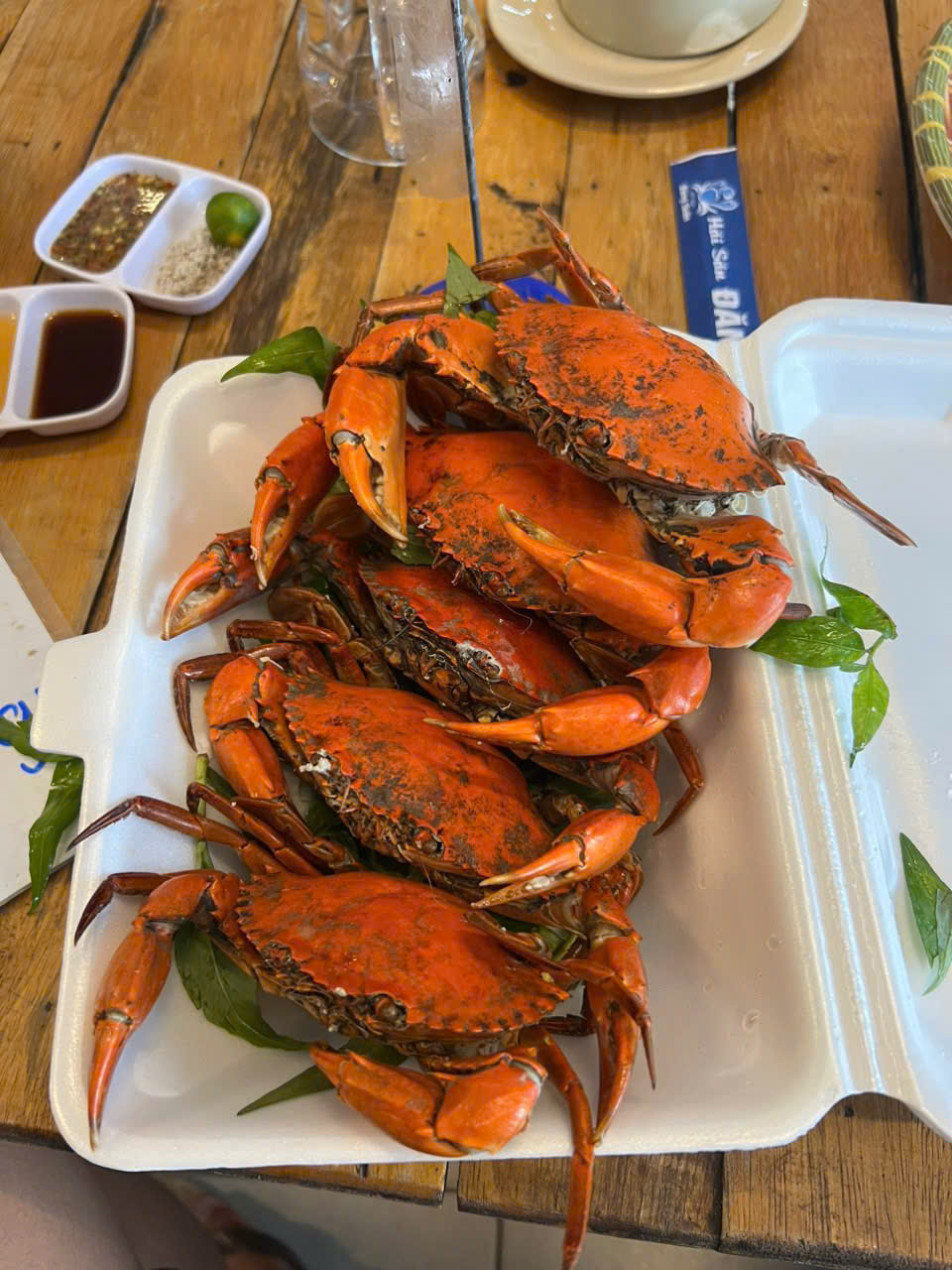 Cua Zon luộc bia bổ dưỡng Cua Zon luộc bia bổ dưỡng