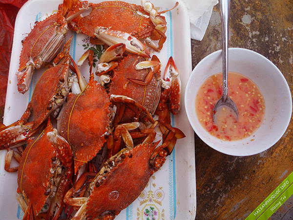Ghẹ chấm luộc nước dừa Ghẹ chấm luộc nước dừa