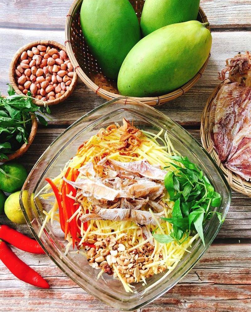 Gỏi xoài khô mực