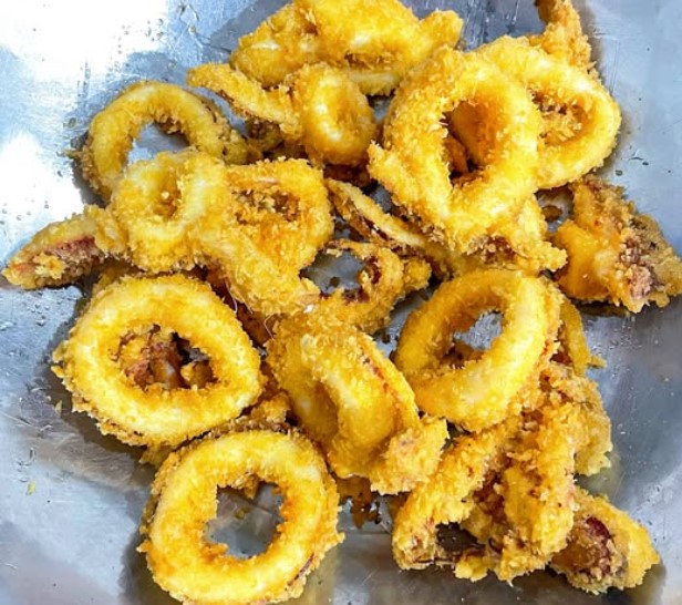 Mực ống mi nơ chiên giòn