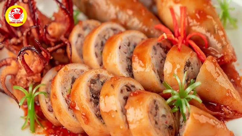 Mực ống nhồi thịt sốt cà chua Mực ống nhồi thịt sốt cà chua