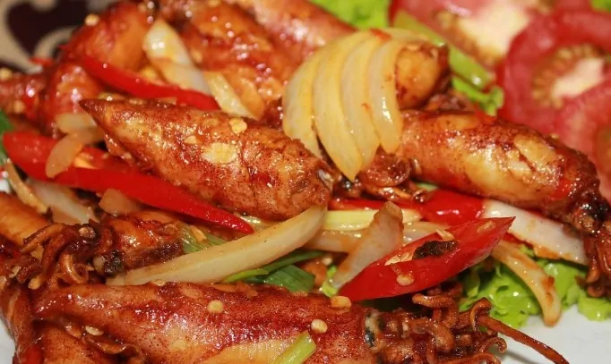 Mực trứng chiên nước mắm