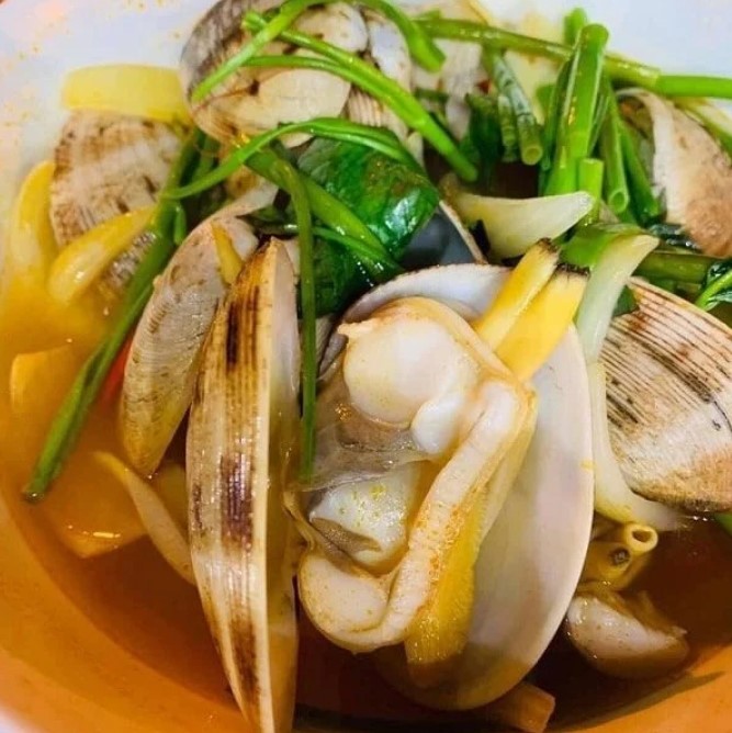 Ngao 2 còi nấu canh chua