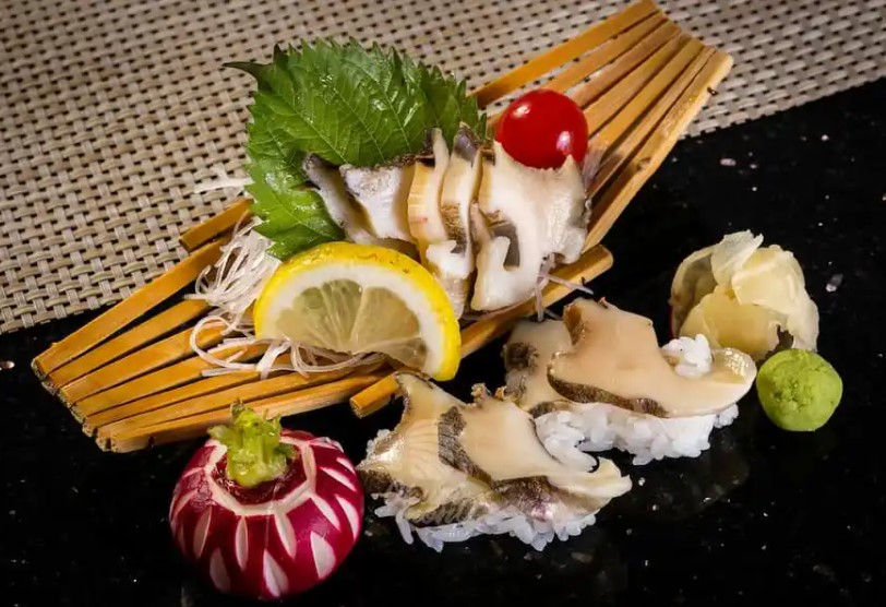 Ốc giác vàng sashimi