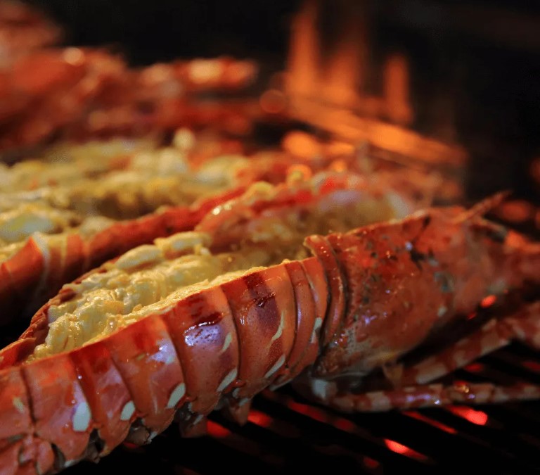 Tôm hùm tre nướng phô mai