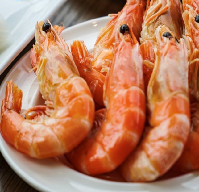 Tôm sú luộc nước dừa