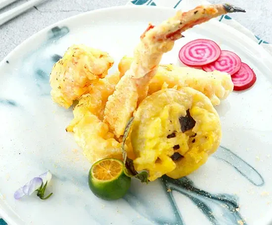 Càng cua hoàng đế chiên giòn
