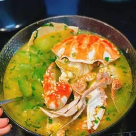 Canh ghẹ nấu bí xanh