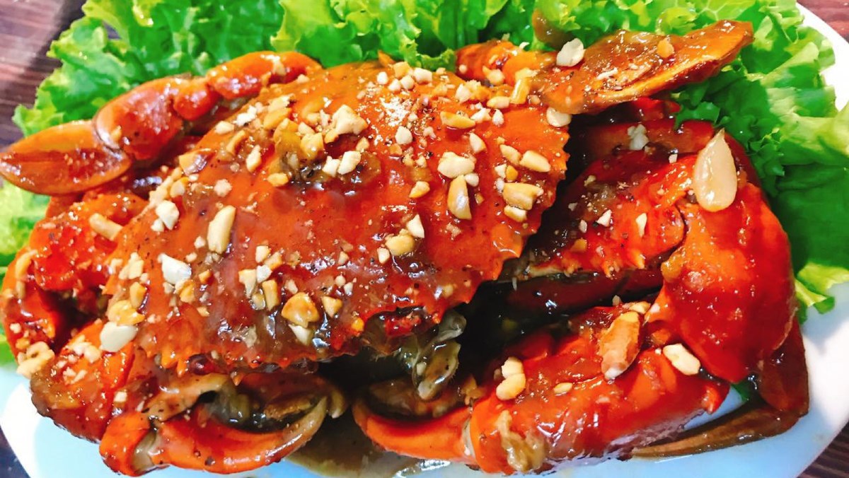 Cua biển đỏ rang me Cua biển đỏ rang me