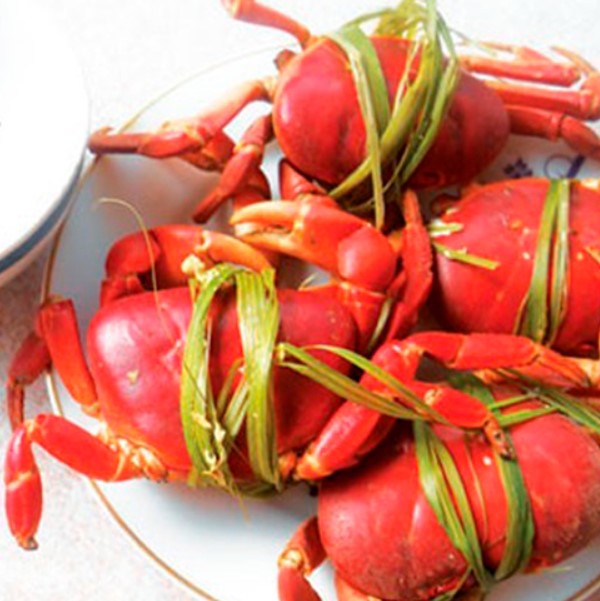 Cua đỏ luộc