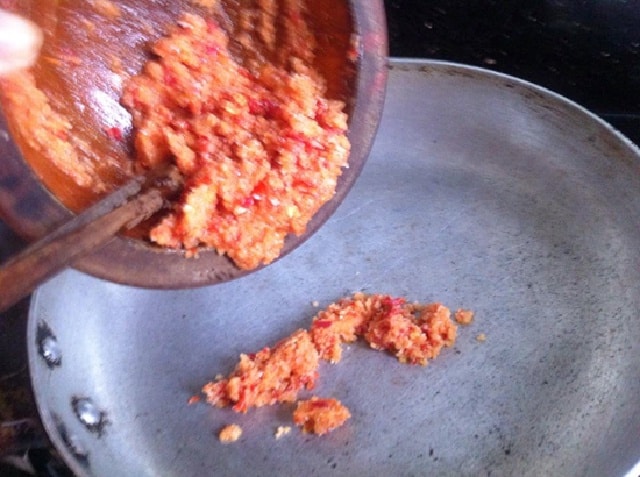 Chuẩn bị muối ớt Chuẩn bị muối ớt