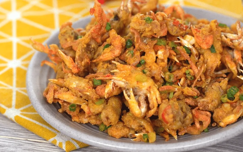 Ghẹ sữa chiên trứng muối