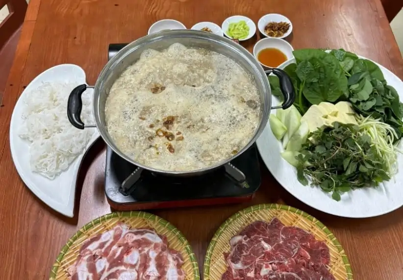 Lẩu cua đá