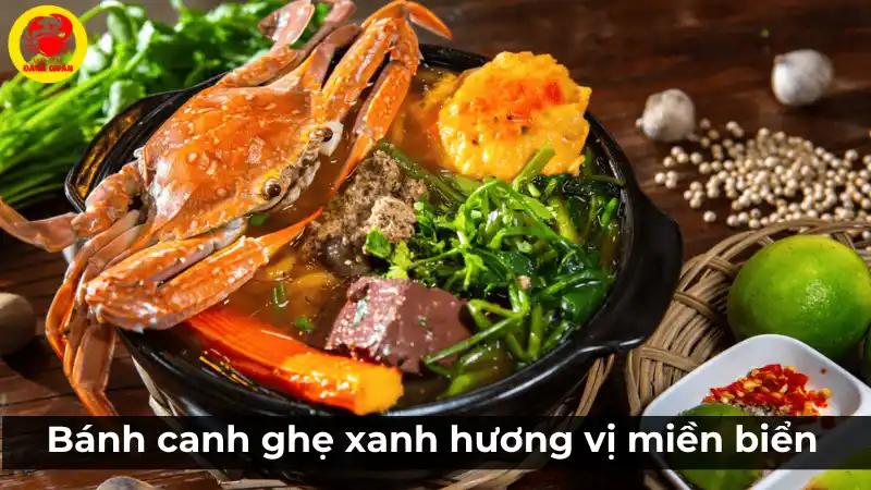 Tô bánh canh ghẹ xanh thành phẩm, với sợi bánh canh mềm dai, nước dùng đậm đà và thịt ghẹ tươi ngọt