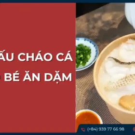 Bát cháo cá mú được làm nhuyễn, phù hợp cho bé ăn dặm, có thể có thêm rau củ nghiền.