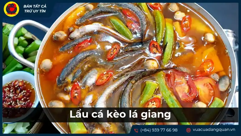 Nồi lẩu cá kèo lá giang nóng hổi với cá kèo tươi, lá giang chua thanh và rau sống