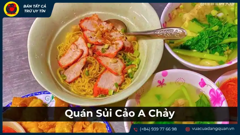 Bát sủi cảo nóng hổi, nhân đầy đặn, nước dùng trong veo tại Quán Sủi Cảo A Chảy