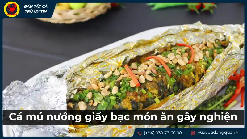 Cá mú nướng giấy bạc đã hoàn thành, có thể có các loại rau thơm hoặc gia vị đi kèm, trông rất hấp dẫn.