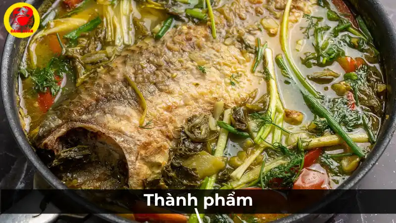 Thành phẩm món cá chép om dưa thơm ngon, đậm đà