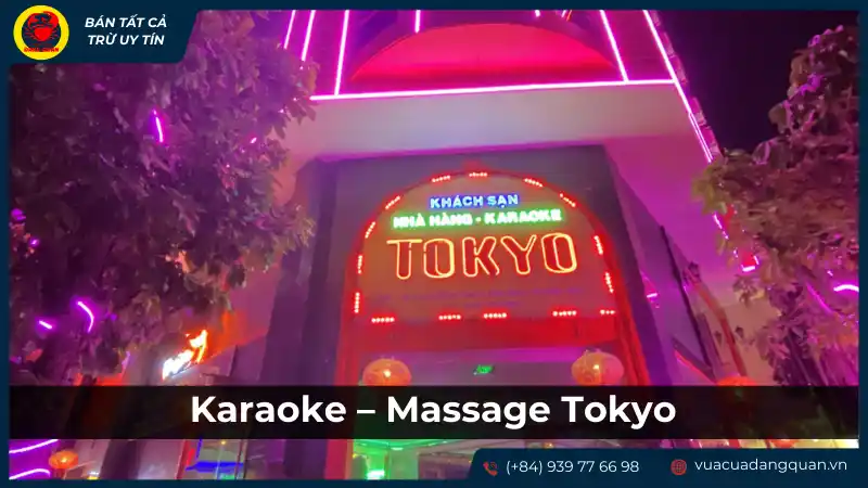Mặt tiền lung linh của Karaoke Tokyo vào ban đêm, thu hút mọi ánh nhìn
