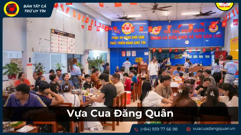 Không gian rộng rãi, đông vui tại Vựa Cua Đặng Quân