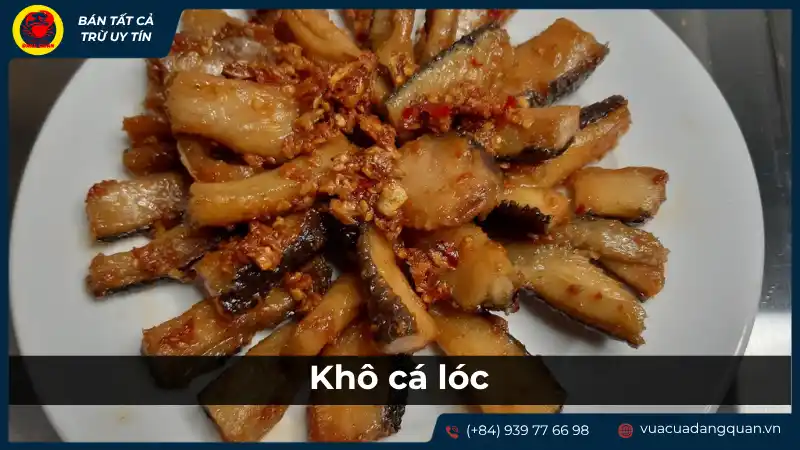 Đĩa khô cá lóc chiên giòn, vàng ươm, thơm ngon