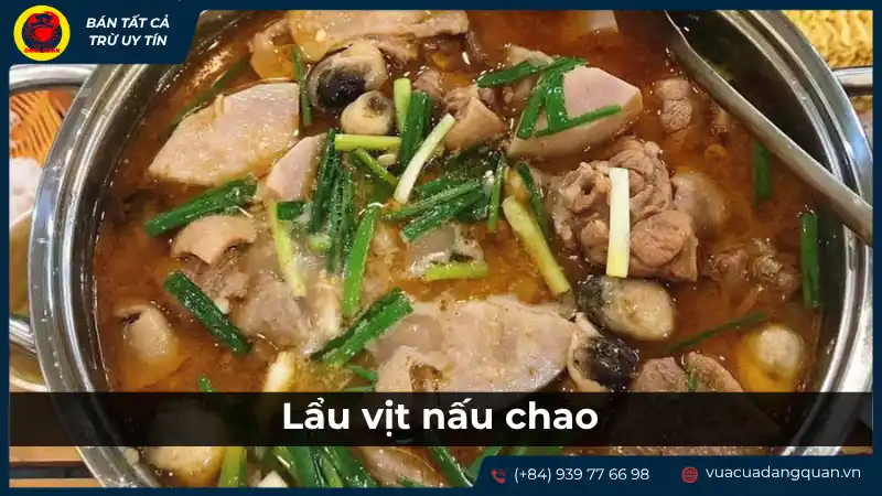 Nồi lẩu vịt nấu chao nóng hổi với thịt vịt mềm và chao béo ngậy