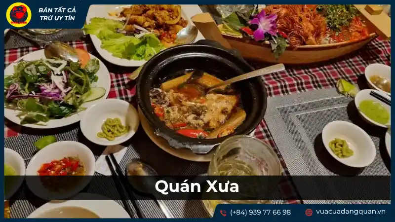 Bàn tiệc đầy đủ các món ăn hấp dẫn tại Quán Xưa