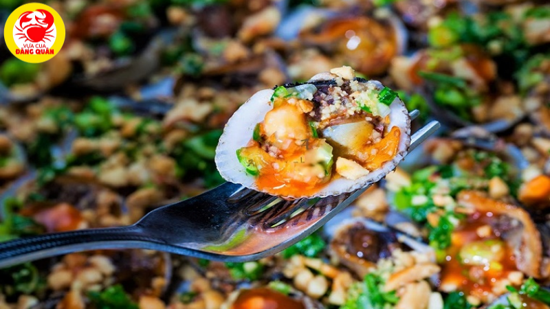 Sò huyết nướng mỡ hành Sò huyết nướng mỡ hành