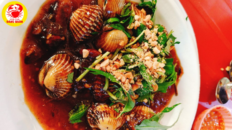 Món sò huyết rang me Món sò huyết rang me