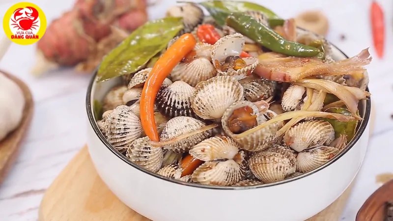 Sò huyết hấp kiểu Thái