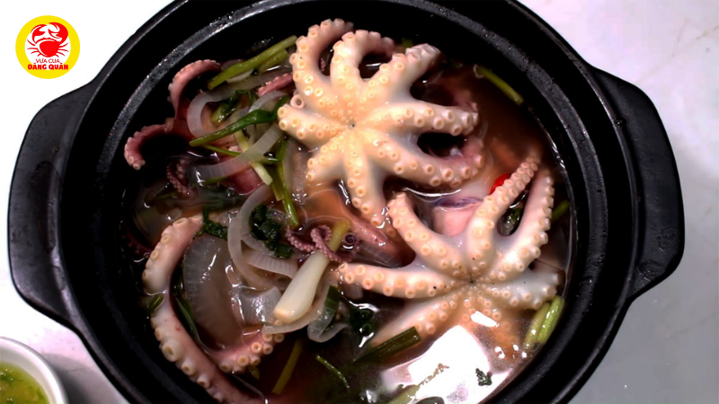 Bạch tuộc nhúng giấm là gì? Vì sao lại được yêu thích? Bạch tuộc nhúng giấm là gì? Vì sao lại được yêu thích?