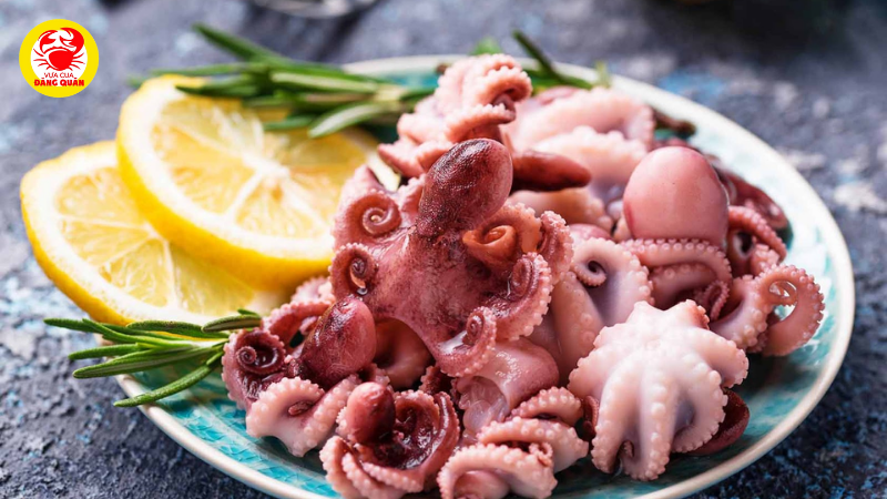 Tại sao món bạch tuộc hấp được nhiều người yêu thích?