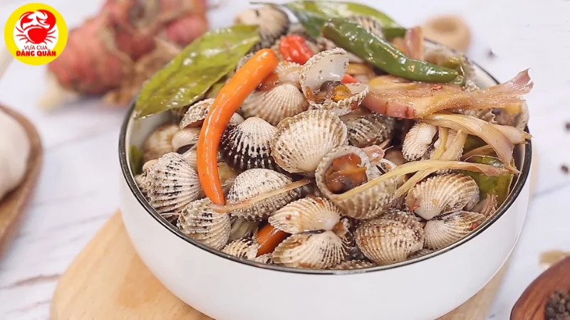 Món sò huyết hấp Thái thành phẩm