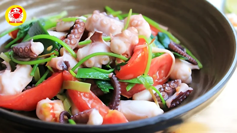 Bạch tuộc xào chua ngọt
