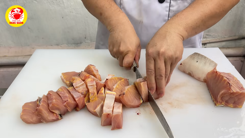 Cách sơ chế cá tầm không tanh và phi lê cá