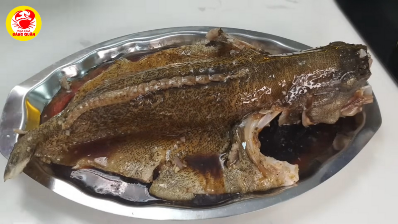 Hấp cá (chưng cách thủy)