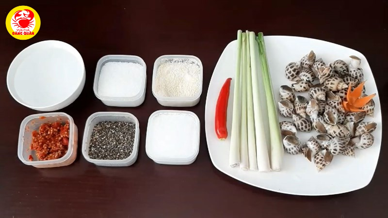 Chuẩn bị nguyên liệu làm ốc hương hấp sả