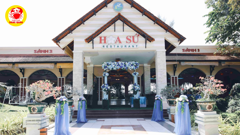 Nhà hàng Hoa Sứ