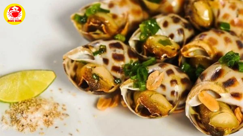 Nướng ốc với mỡ hành