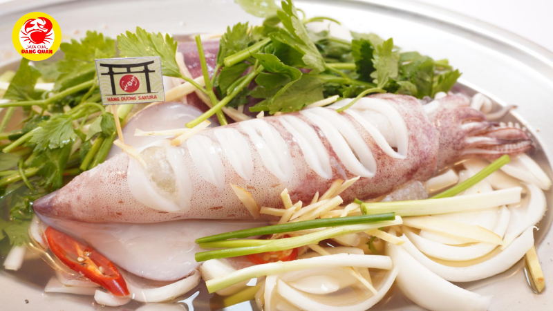 Thực hiện mực ống hấp hành gừng