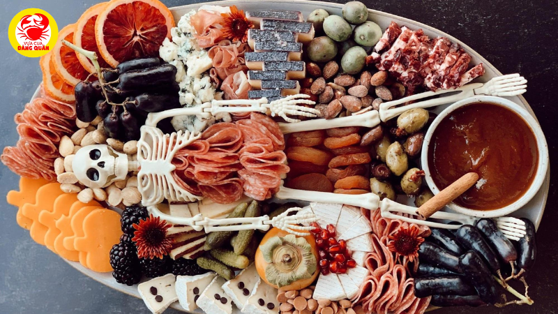 Thưởng thức các món ăn đặc trưng